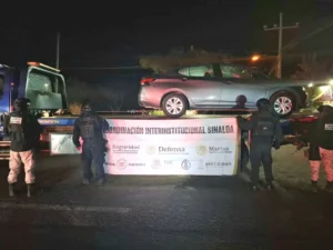 Agentes-de-la-PEP-aseguran-auto-con-reporte-de-robo-en-Culiacan.jpeg