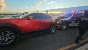 Patrulla-choca-contra-camioneta-en-culiacan.jpg